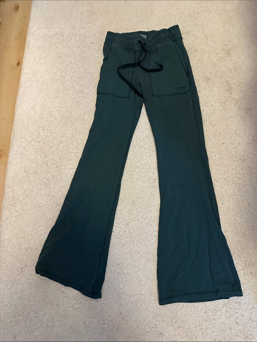 Women’s lounge pants.